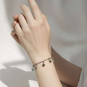 Mini Flower Silver Toned Bracelet